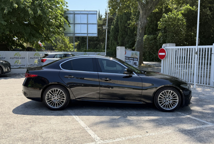 Alfa Romeo Giulia 2.2 JTD 180 Lusso AT8 / Distribution OK / Harman Kardon / Sièges Chauffants