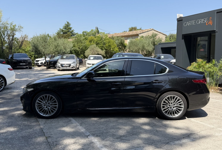 Alfa Romeo Giulia 2.2 JTD 180 Lusso AT8 / Distribution OK / Harman Kardon / Sièges Chauffants