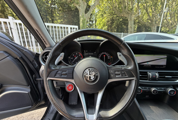 Alfa Romeo Giulia 2.2 JTD 180 Lusso AT8 / Distribution OK / Harman Kardon / Sièges Chauffants