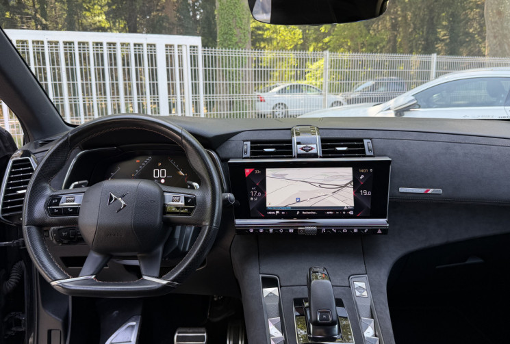 DS DS 7 1.5 HDI 130 EAT8 Performance Line / Distribution OK / Rappel OK / Caméra / Carplay