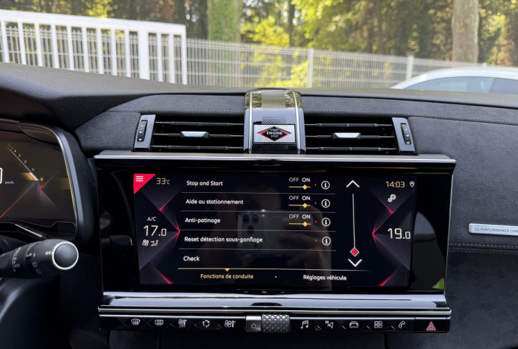 DS DS 7 1.5 HDI 130 EAT8 Performance Line / Distribution OK / Rappel OK / Caméra / Carplay