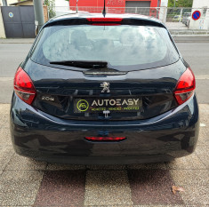 Peugeot 208 1.2 82 cv ALLURE / Sièges chauffants 