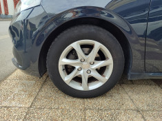 Peugeot 208 1.2 82 cv ALLURE / Sièges chauffants 