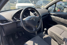 Peugeot 207 1.4i 90 ch Premium 5 portes