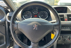 Peugeot 207 1.4i 90 ch Premium 5 portes