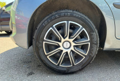 Peugeot 207 1.4i 90 ch Premium 5 portes