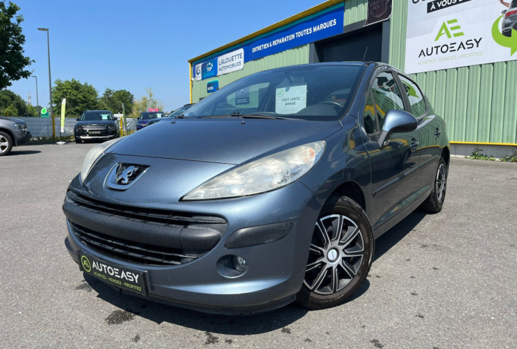 Peugeot 207 1.4i 90 ch Premium 5 portes