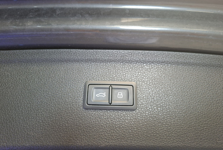 Audi Q5 50 TFSI E 299 2.0 QUATTRO AVUS / CARNET ENTRETIEN ELECTRONIQUE COMPLET/ ENTRETIEN A JOUR