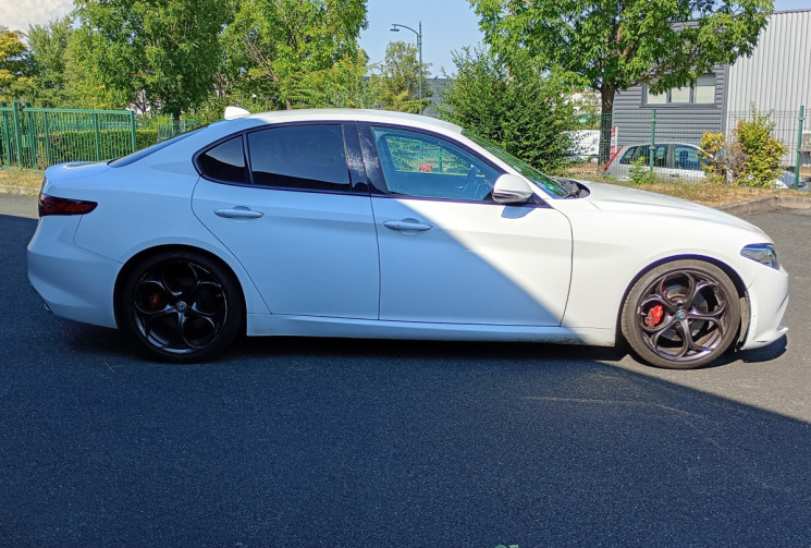Alfa Romeo Giulia 2,0 MultiAir 200ch SPORT EDITION *Entretien complet avec factures