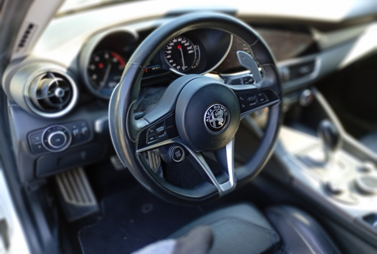 Alfa Romeo Giulia 2,0 MultiAir 200ch SPORT EDITION *Entretien complet avec factures