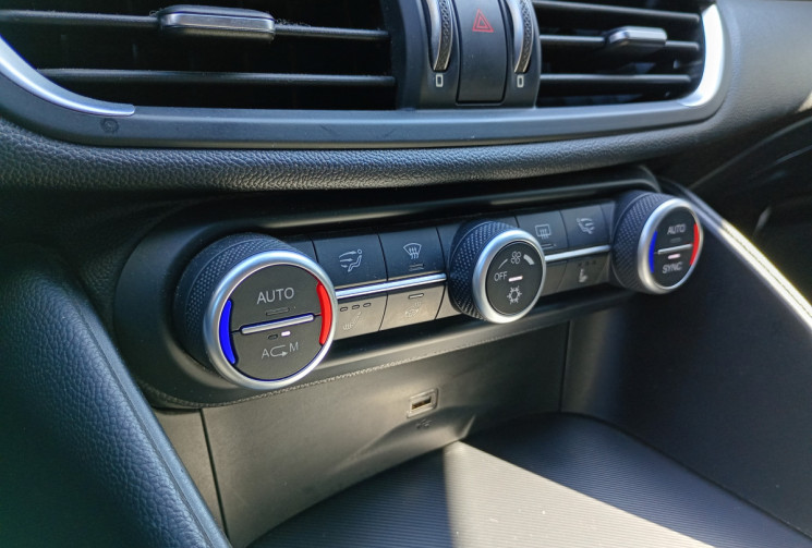 Alfa Romeo Giulia 2,0 MultiAir 200ch SPORT EDITION *Entretien complet avec factures