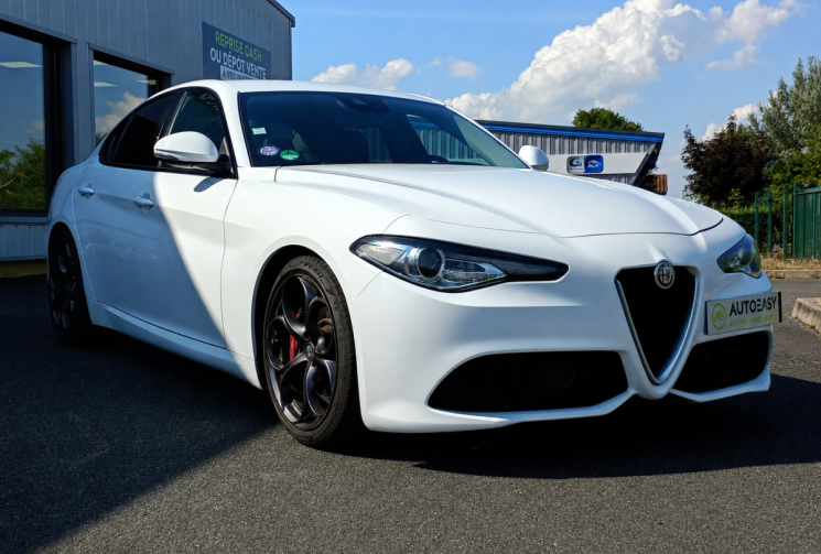 Alfa Romeo Giulia 2,0 MultiAir 200ch SPORT EDITION *Entretien complet avec factures