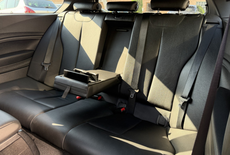 BMW Série 1 120dA xDrive 190 ch M Sport / Toit ouvrant / Harman Kardon / Suivi BMW / Etat collection