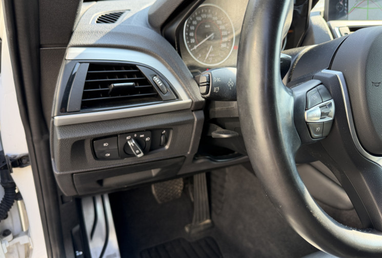 BMW Série 1 120dA xDrive 190 ch M Sport / Toit ouvrant / Harman Kardon / Suivi BMW / Etat collection