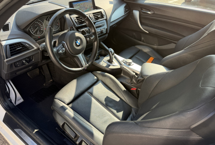 BMW Série 1 120dA xDrive 190 ch M Sport / Toit ouvrant / Harman Kardon / Suivi BMW / Etat collection