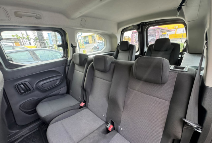 Peugeot Rifter  L2 1.5 BlueHDi 16V FAP BVM6 100 cv // 7 PLACES
