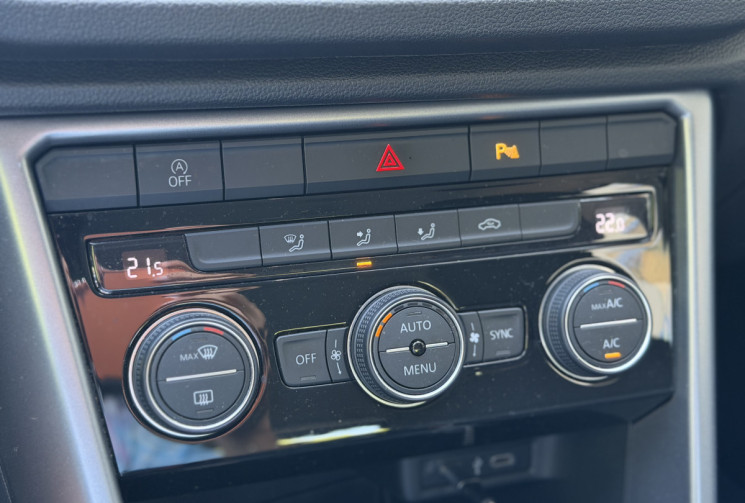 Volkswagen T-Roc Active 1.0 TSi 12V 110 cv / Cockpit / Camera / Carplay