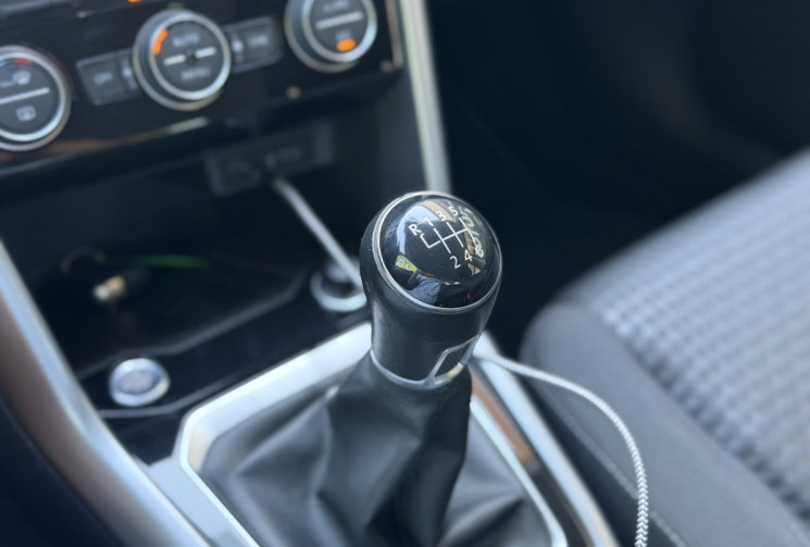 Volkswagen T-Roc Active 1.0 TSi 12V 110 cv / Cockpit / Camera / Carplay