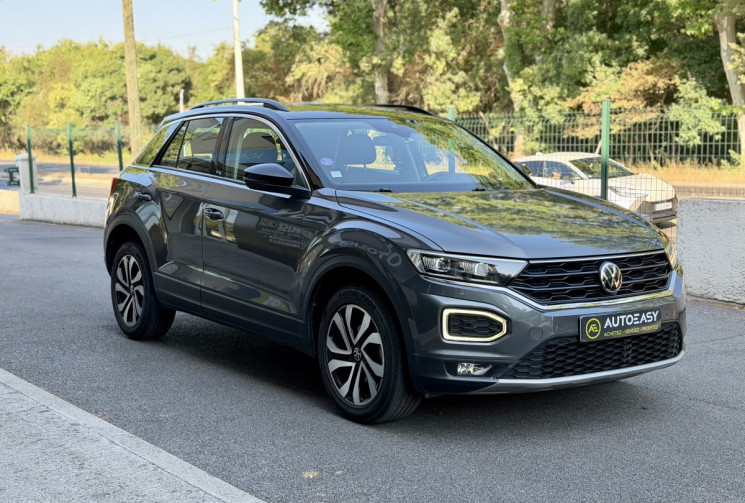 Volkswagen T-Roc Active 1.0 TSi 12V 110 cv / Cockpit / Camera / Carplay