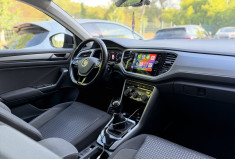 Volkswagen T-Roc Active 1.0 TSi 12V 110 cv / Cockpit / Camera / Carplay
