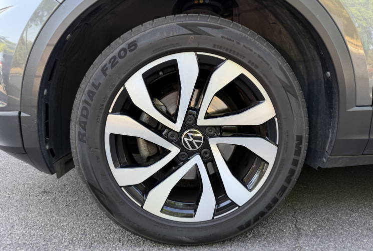 Volkswagen T-Roc Active 1.0 TSi 12V 110 cv / Cockpit / Camera / Carplay