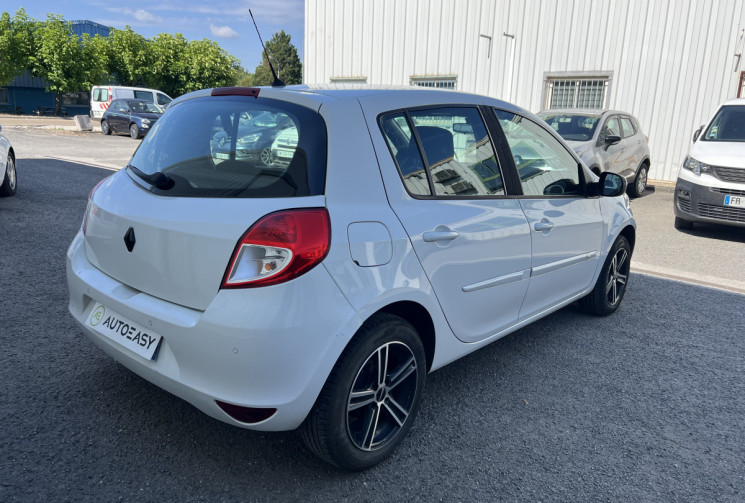 Renault Clio III 1.5 dci 68cv  * Climatisation * Carplay * Distribution Ok * Embrayage Neuf * Radar 