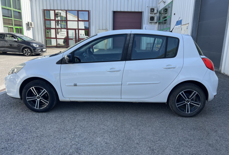 Renault Clio III 1.5 dci 68cv  * Climatisation * Carplay * Distribution Ok * Embrayage Neuf * Radar 