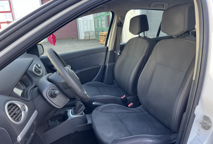 Renault Clio III 1.5 dci 68cv  * Climatisation * Carplay * Distribution Ok * Embrayage Neuf * Radar 