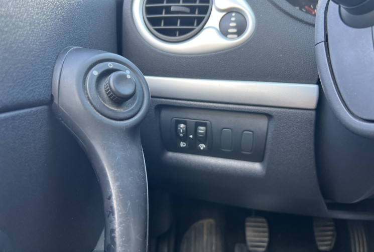 Renault Clio 3 III 1.5 dci 68cv  * Climatisation * Carplay * Distribution Ok * Embrayage Neuf