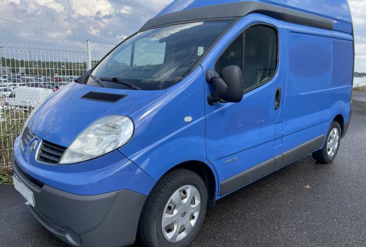 Renault Trafic II Ph 2 L1H2 1200KG 2.0DCi 115 CV 