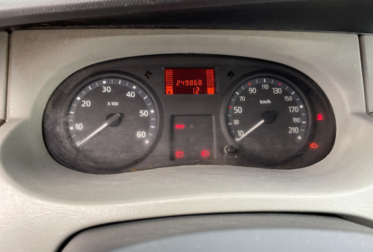Renault Trafic II Ph 2 L1H2 1200KG 2.0DCi 115 CV 