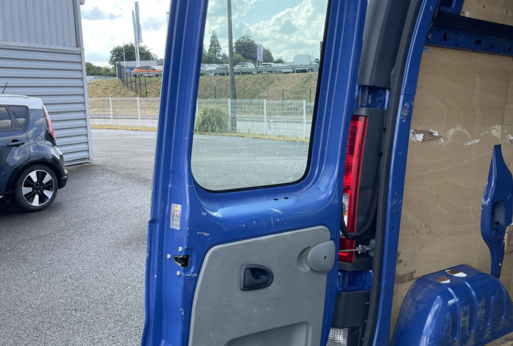 Renault Trafic II Ph 2 L1H2 1200KG 2.0DCi 115 CV 
