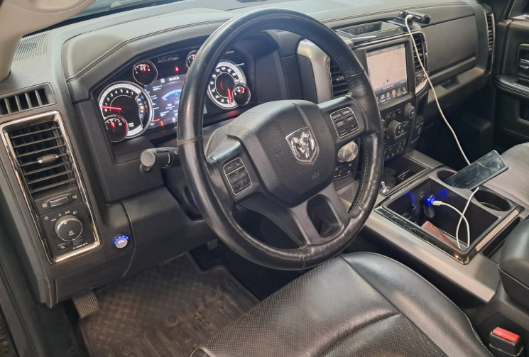 Dodge RAM 1500 5.7 V8 HEMI 401sport crewcab 4x4 HOMOLOGUE - HARD TOP- TOIT OUVRANT- ECHAP. MAGNAFLOW