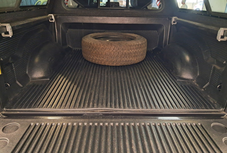 Dodge RAM 1500 5.7 V8 HEMI 401sport crewcab 4x4 HOMOLOGUE - HARD TOP- TOIT OUVRANT- ECHAP. MAGNAFLOW