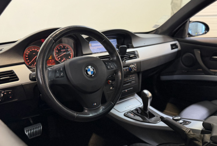 BMW Série 3 E92 330 xi 3.0 BVA M SPORT 272 ch 2009 / TOIT OUVRANT / SIEGE ELECTRIQUE