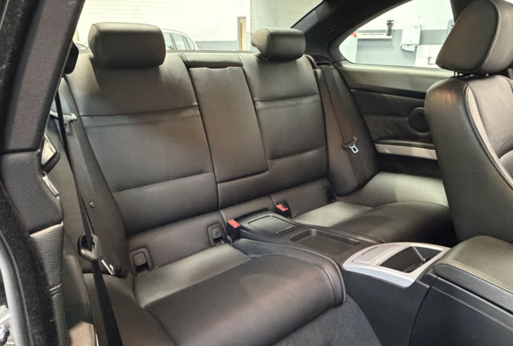 BMW Série 3 E92 330 xi 3.0 BVA M SPORT 272 ch 2009 / TOIT OUVRANT / SIEGE ELECTRIQUE