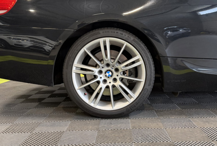 BMW Série 3 E92 330 xi 3.0 BVA M SPORT 272 ch 2009 / TOIT OUVRANT / SIEGE ELECTRIQUE