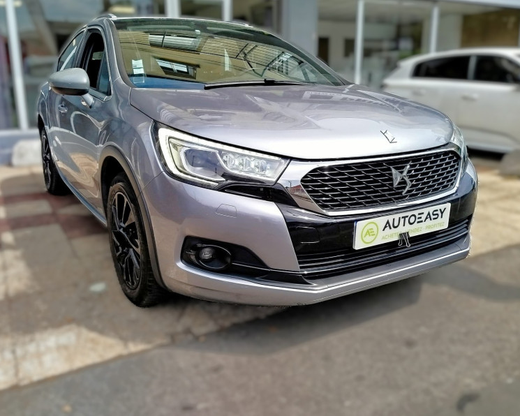 DS DS 4 1.2 THP 130 cv // Be Chic // DISTRIBUTION NEUVE