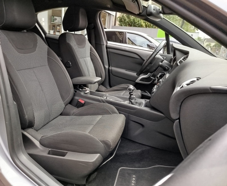 DS DS 4 1.2 THP 130 cv // Be Chic // DISTRIBUTION NEUVE