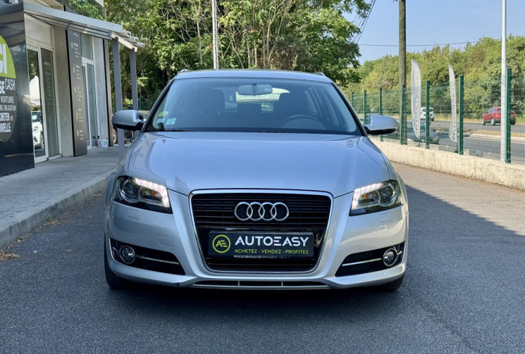 Audi A3 SPORTBACK 2.0 TDi 170 AMBITION / Xenon / Sieges chauffants / 77 000km / Ent. Full AUDI