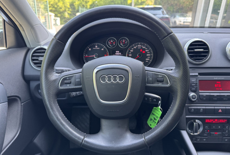 Audi A3 SPORTBACK 2.0 TDi 170 ch / Xenon / Sieges chauffants / 77 000km / Entretien Full AUDI