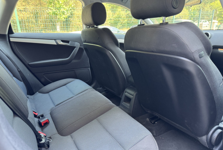 Audi A3 SPORTBACK 2.0 TDi 170 ch / Xenon / Sieges chauffants / 77 000km / Entretien Full AUDI