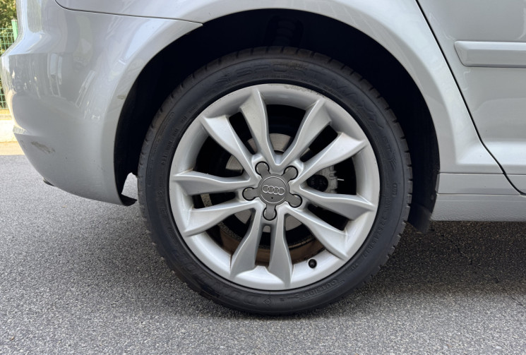 Audi A3 SPORTBACK 2.0 TDi 170 ch / Xenon / Sieges chauffants / 77 000km / Entretien Full AUDI