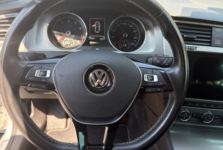 Volkswagen Golf 1.2 TSI 85CH LOUNGE