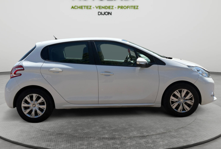 Peugeot 208 1.4 HDI 70CH