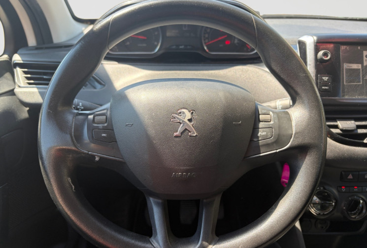 Peugeot 208 1.4 HDI 70CH