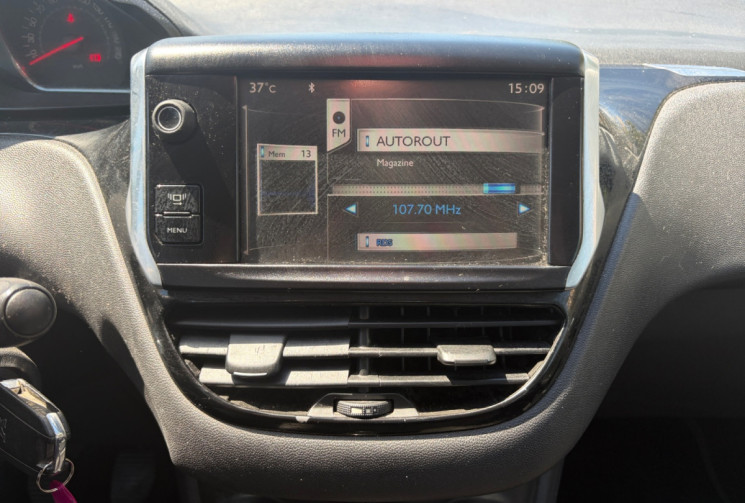 Peugeot 208 1.4 HDI 70CH