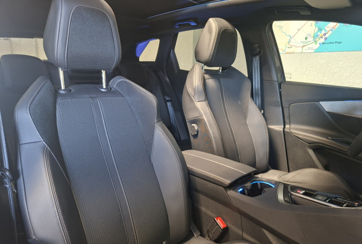 Peugeot 3008 1.6 THP 300 Hybrid4 GT PLUG IN EAT8 / TOIT OUVRANT/ENTRETIEN A JOUR