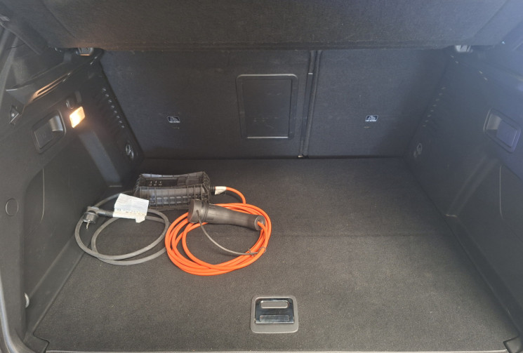 Peugeot 3008 1.6 THP 300 Hybrid4 GT PLUG IN EAT8 / TOIT OUVRANT/ENTRETIEN A JOUR