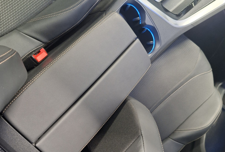 Peugeot 3008 1.6 THP 300 Hybrid4 GT PLUG IN EAT8 / TOIT OUVRANT/ENTRETIEN A JOUR